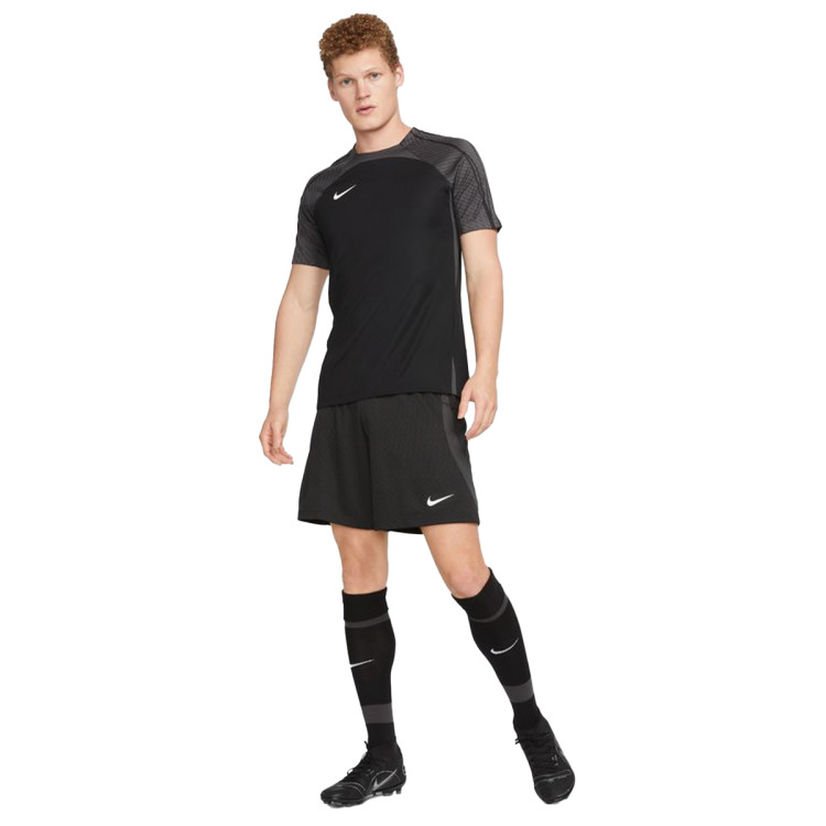 pantalon-corto-nike-dri-fit-strike-black-anthracite-anthracite-white-3.jpg