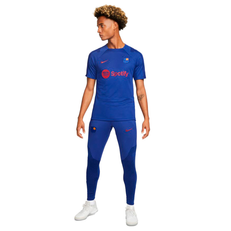 pantalon-largo-nike-fc-barcelona-training-2022-2023-deep-royal-blue-noble-red-no-spon-plyr-4.jpg