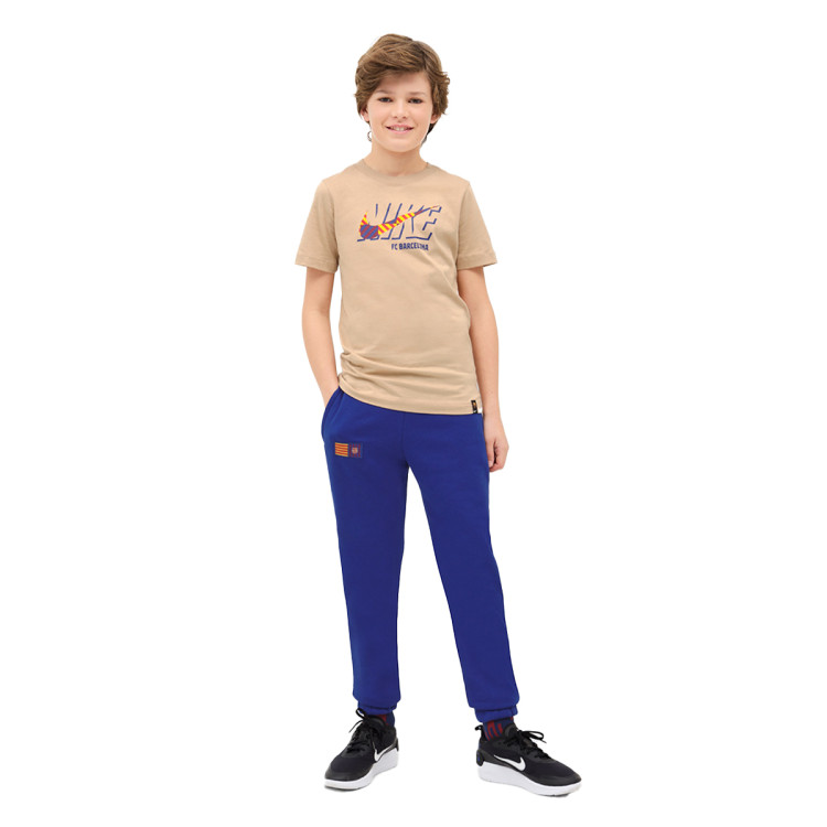 camiseta-nike-fc-barcelona-fanswear-2022-2023-nino-desert-0.jpg