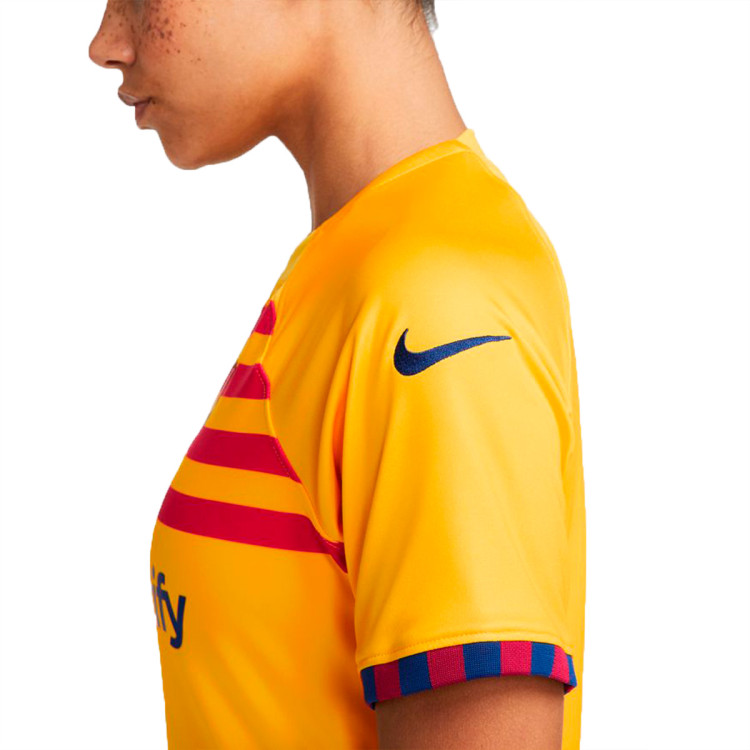 camiseta-nike-fc-barcelona-cuarta-equipacion-stadium-2022-2023-mujer-yellow-university-red-5.jpg