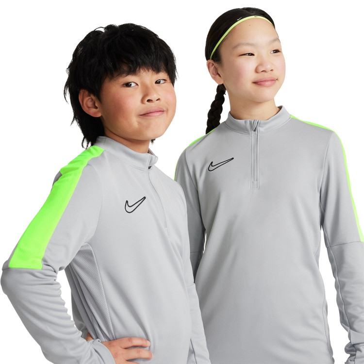 sudadera-nike-dri-fit-academy-23-nino-silver-volt-3.jpg