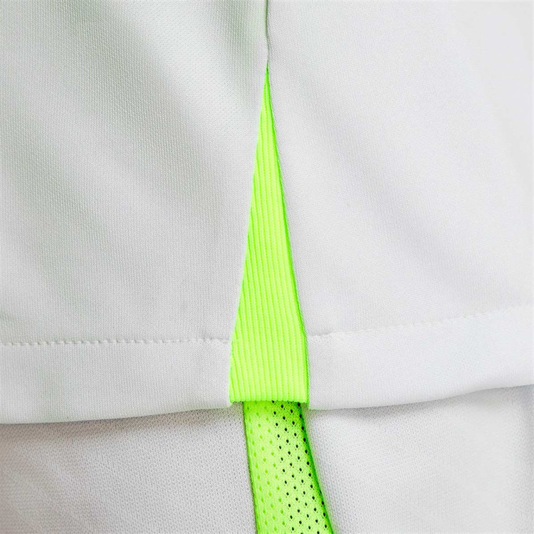 camiseta-nike-dri-fit-strike-nino-pure-platinum-volt-3.jpg