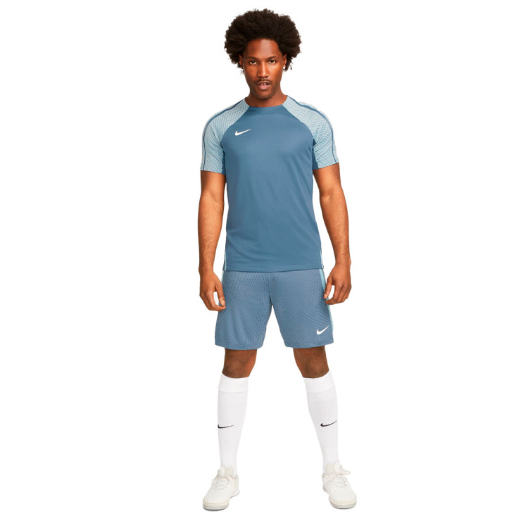 pantalon-corto-nike-dri-fit-strike-diffused-blue-ocean-bliss-white-4.jpg