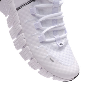 Zapatilla Nike Free Metcon 5 12 CORTE-0