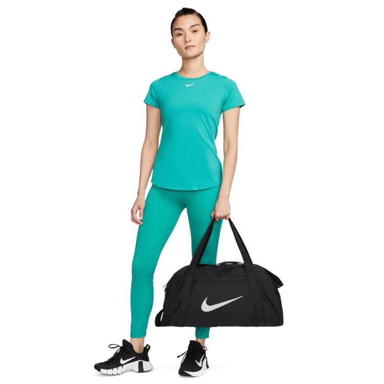 bolsa-nike-gym-club-24-l-black-white-3