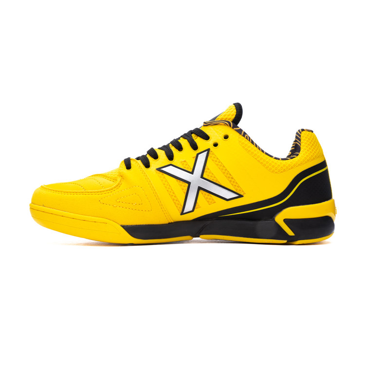zapatilla-munich-prisma-amarillo-2.jpg