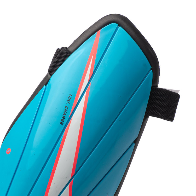 espinillera-nike-charge-guard-nino-baltic-blue-white-black-1.jpg