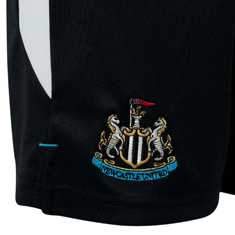 pantalon-corto-castore-newcastle-united-fc-primera-equipacion-2023-2024-black-2.jpg