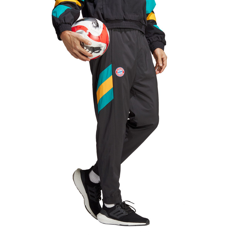 pantalon-largo-adidas-fc-bayern-de-munich-fanswear-2022-2023-black-3.jpg