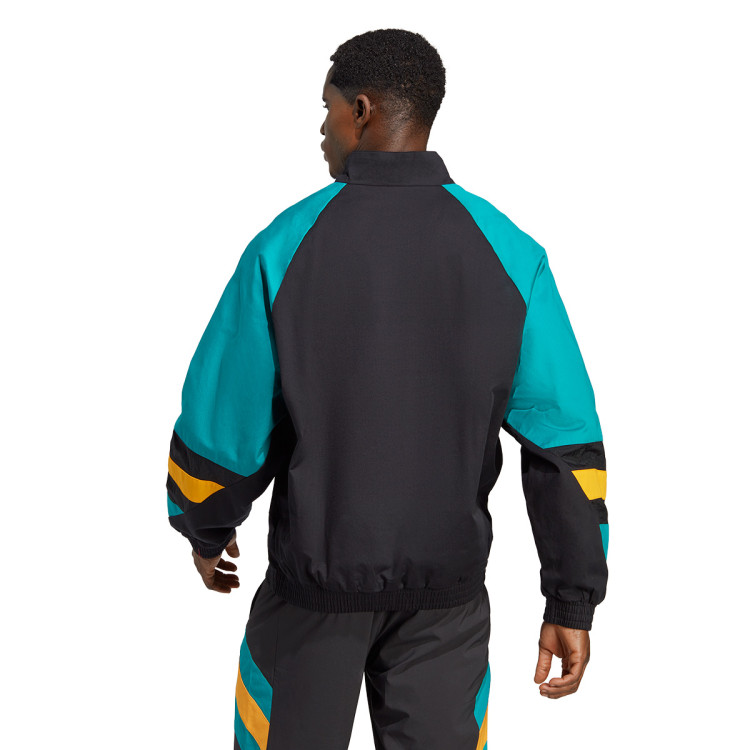chaqueta-adidas-fc-bayern-de-munich-fanswear-2022-2023-black-eqt-green-2.jpg