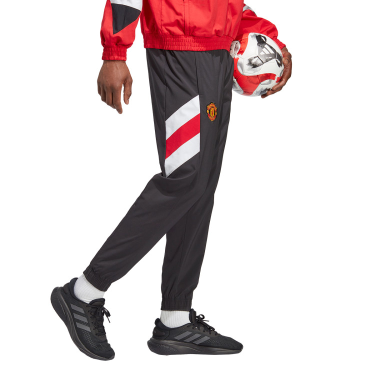 pantalon-largo-adidas-manchester-united-fc-fanswear-2022-2023-black-3.jpg