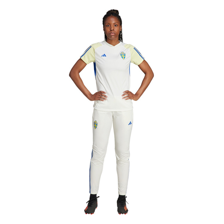 camiseta-adidas-suecia-training-mundial-femenino-2023-mujer-off-white-0.jpg