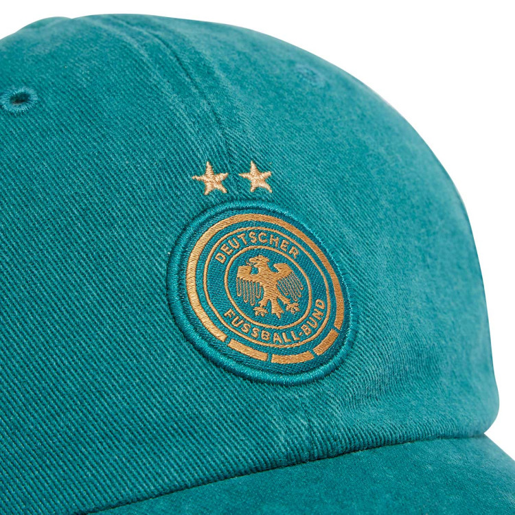 gorra-adidas-alemania-mundial-femenino-2023-legacy-teal-tactile-gold-metallic-2