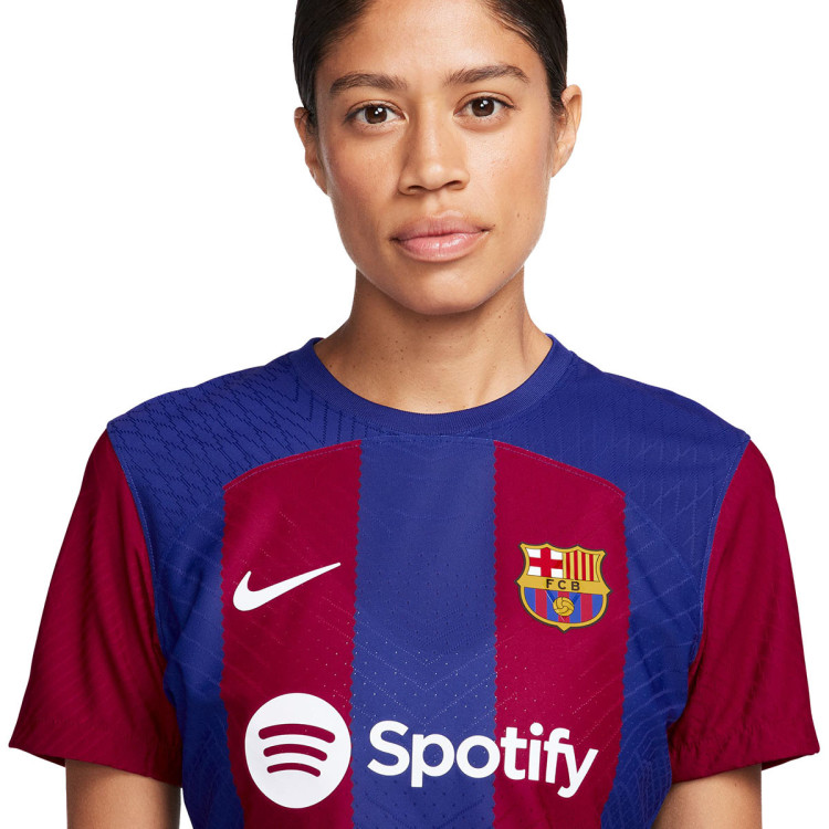 camiseta-nike-fc-barcelona-primera-equipacion-match-2023-2024-mujer-deep-royal-blue-noble-red-2