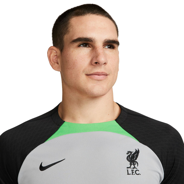 Camiseta Nike Liverpool FC Training 20232024 Wolf GreyPoison GreenBlack Fútbol Emotion