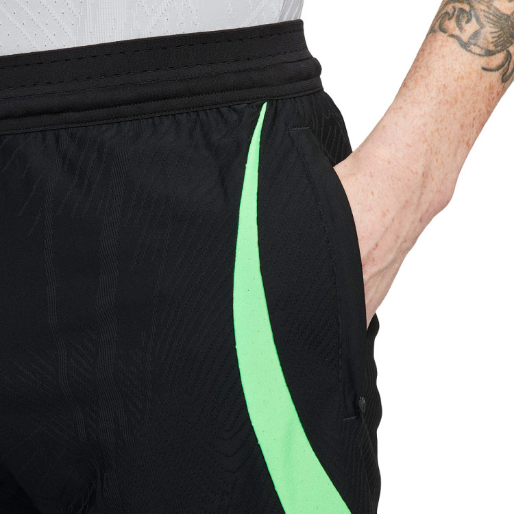 pantalon-corto-nike-liverpool-fc-training-2023-2024-black-poison-green-white-3