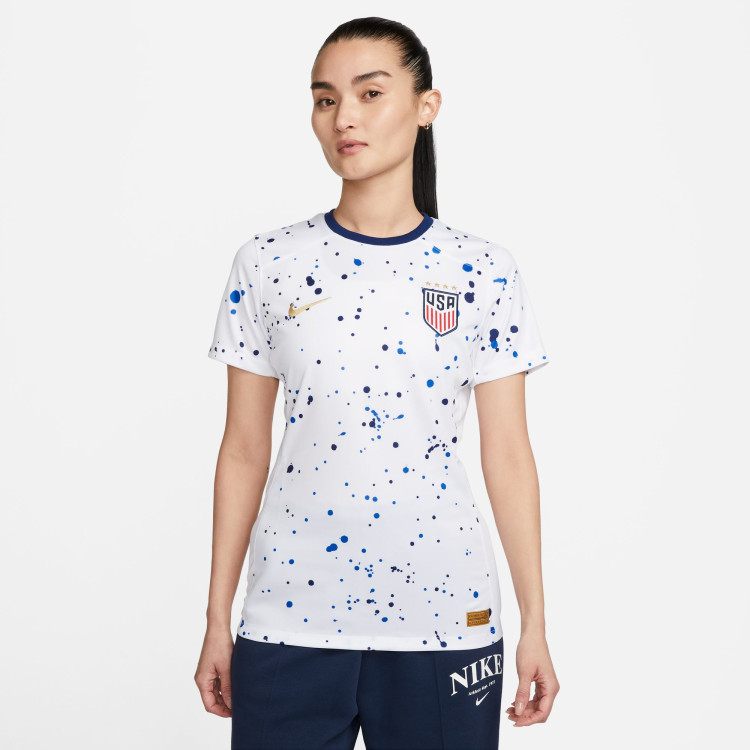camiseta-nike-estados-unidos-primera-equipacion-stadium-mundial-femenino-2023-mujer-white-loyal-blue-metallic-gold-2