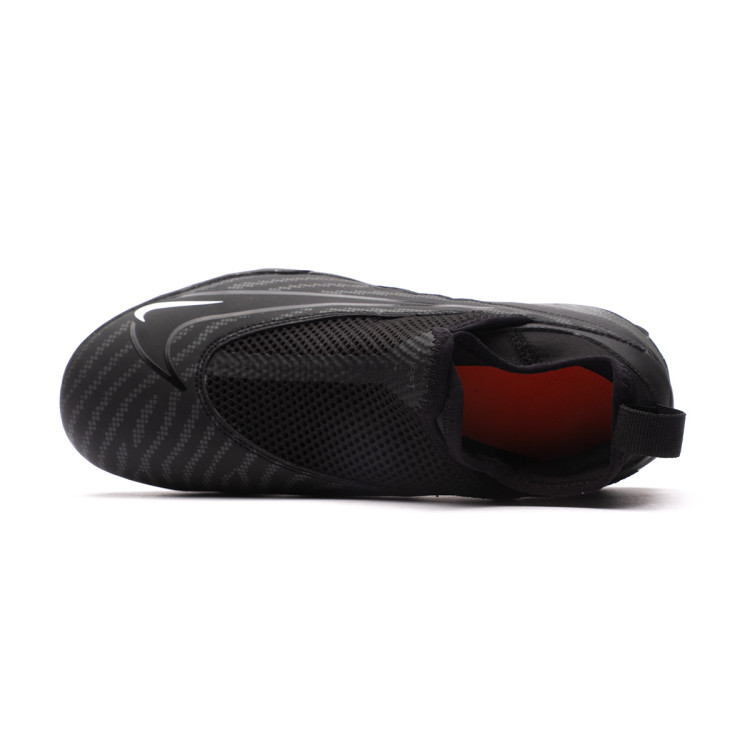 bota-nike-phantom-gx-academy-df-turf-nino-black-summit-white-dark-smoke-grey-4.jpg