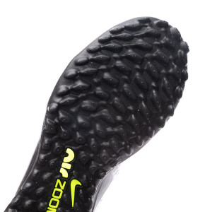 Bota Nike Air Zoom Mercurial Vapor 15 Academy Turf Niño 14 SUELA-2