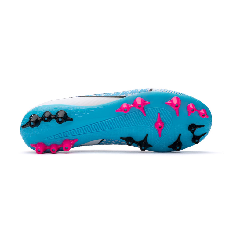 bota-nike-air-zoom-mercurial-vapor-15-academy-ag-white-baltic-blue-pink-blast-black-3.jpg