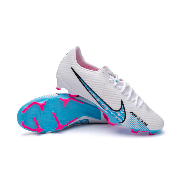 bota-nike-air-zoom-mercurial-vapor-15-academy-fgmg-white-baltic-blue-pink-blast-black-0