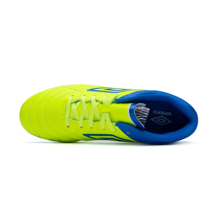 bota-umbro-umbro-classico-xi-turf-amarillo-4.jpg
