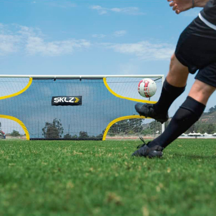 sklz-red-goalshot-7,32-m-x-2,44-m-official-size-goal-grey-yellow-1.jpg
