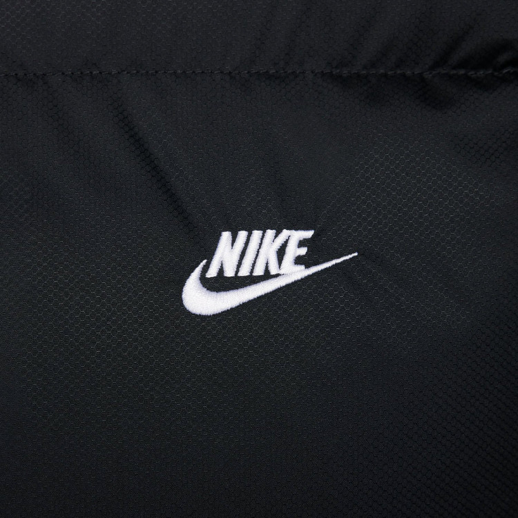 chaqueton-nike-sportswear-club-puffer-black-white-3.jpg
