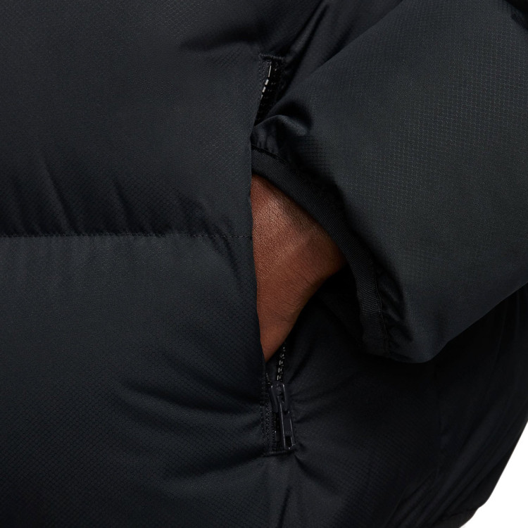 chaqueton-nike-sportswear-club-puffer-black-white-4.jpg