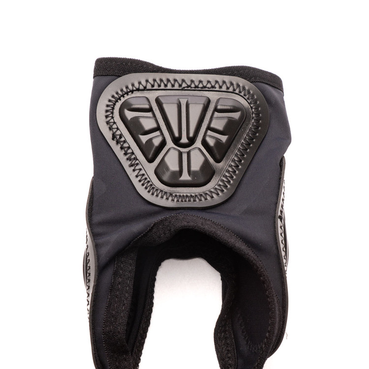 espinillera-g-form-youth-pro-x-ankle-negro-1.jpg
