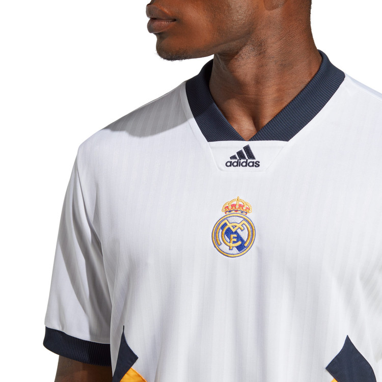camiseta-adidas-real-madrid-lifestyle-icon-pack-2022-2023-white-4.jpg