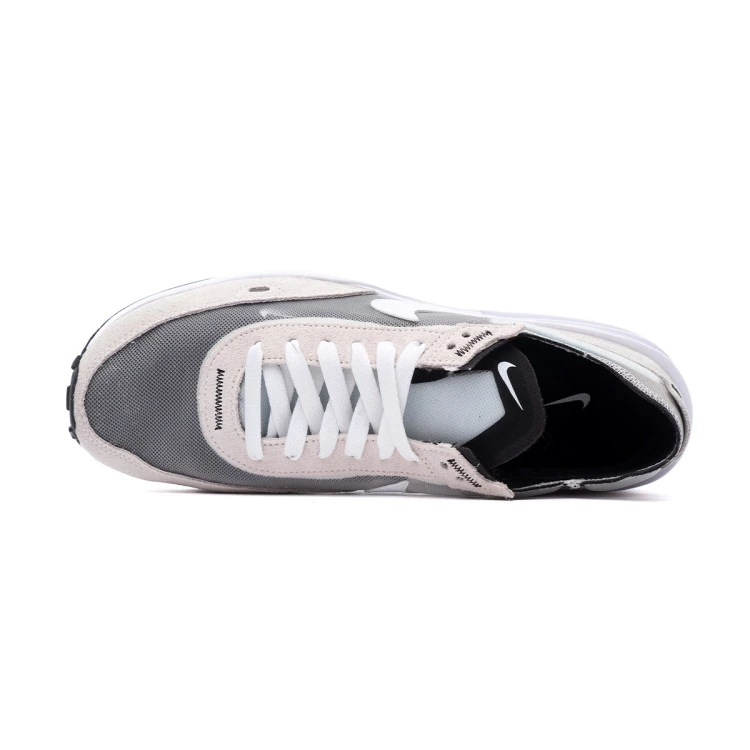 zapatilla-nike-waffle-one-summit-white-white-black-orange-4