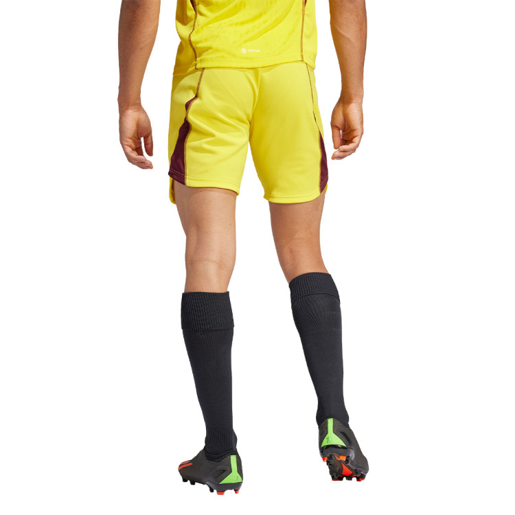 pantalon-corto-adidas-as-roma-primera-equipacion-portero-2023-2024-yellow-maroon-2