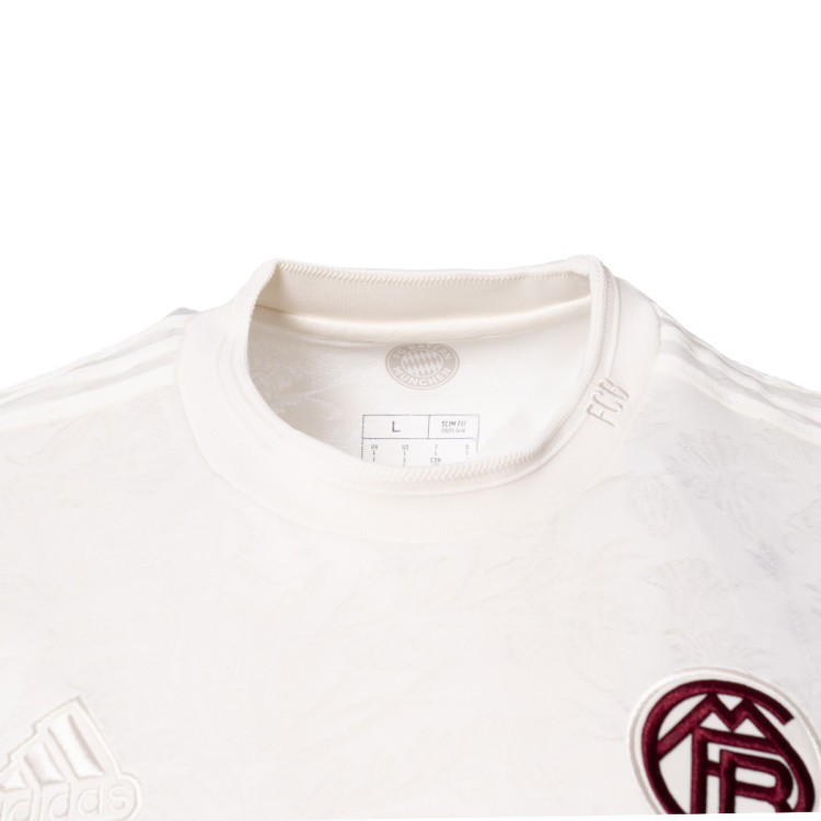 camiseta-adidas-fc-bayern-de-munich-fanswear-2023-2024-off-white-4