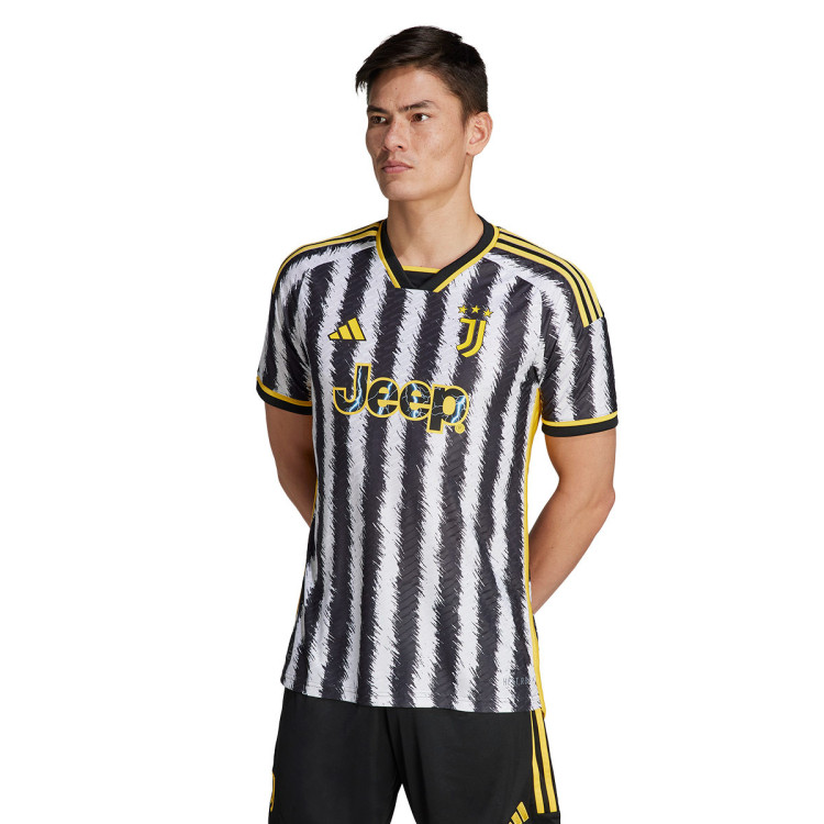 Juventus Erste Kit Authentic 2023-2024