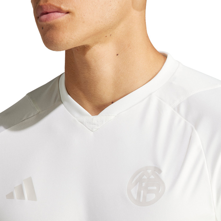 camiseta-adidas-fc-bayern-de-munich-training-2023-2024-off-white-4