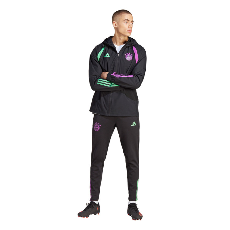 chaqueton-adidas-fc-bayern-training-2023-2024-black-2.jpg