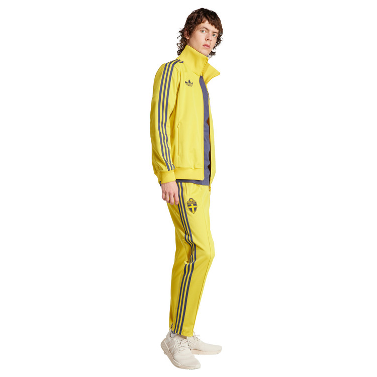 pantalon-largo-adidas-seleccion-suecia-x-originals-fanswear-2023-2024-tribe-yellow-2