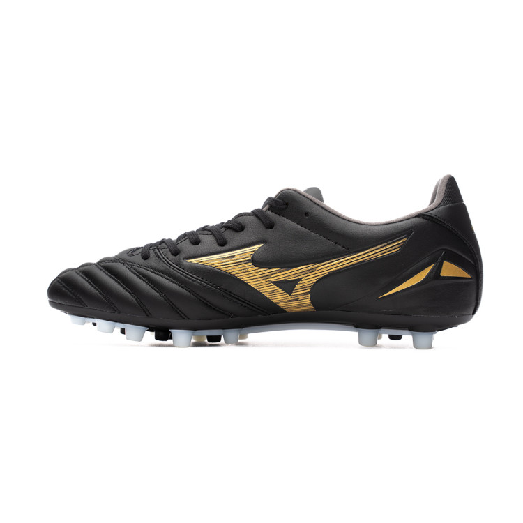 bota-mizuno-morelia-neo-iv-pro-ag-black-gold-black-2.jpg