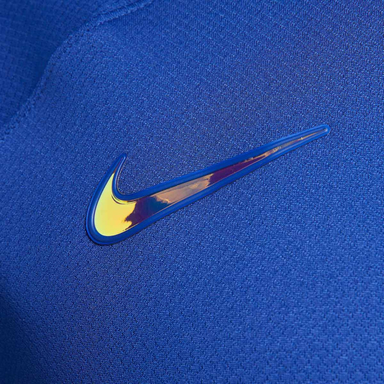 camiseta-nike-chelsea-fc-primera-equipacion-2023-2024-rush-blue-white-club-gold-3.jpg