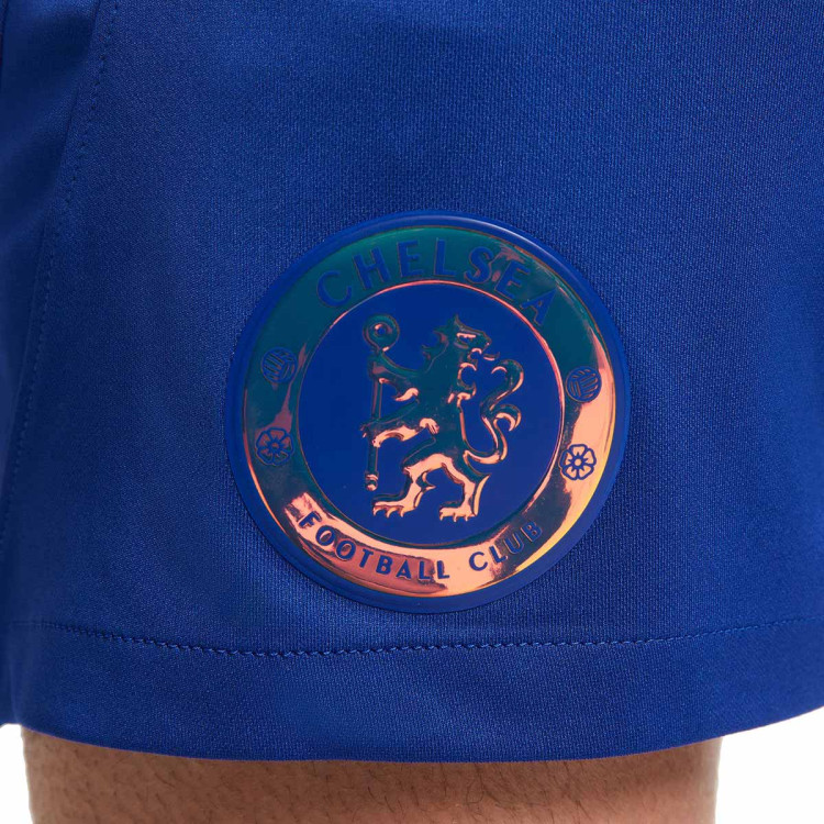 pantalon-corto-nike-chelsea-fc-primera-equipacion-2023-2024-rush-blue-club-gold-2.jpg