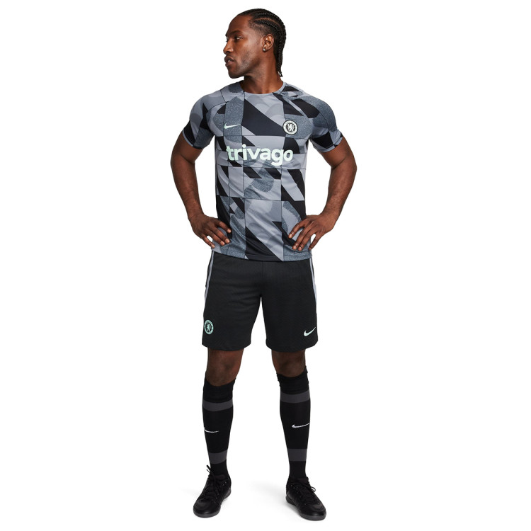 pantalon-corto-nike-chelsea-fc-training-2023-2024-black-cool-grey-mint-foam-4.jpg