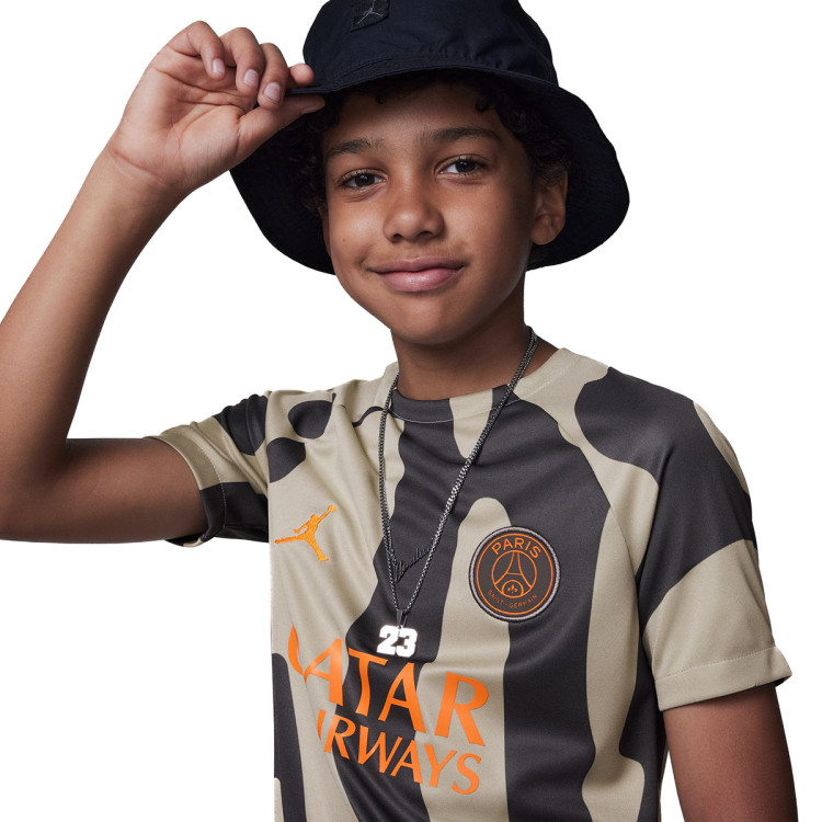 camiseta-jordan-paris-saint-germain-x-jordan-pre-match-2023-2024-nino-stone-iron-grey-magmaange-2.jpg