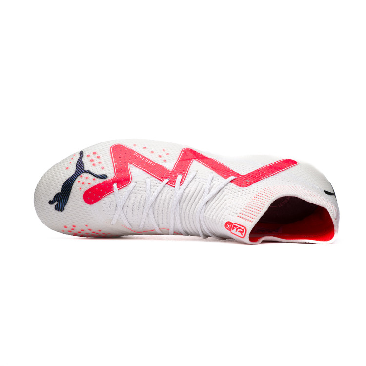 bota-puma-future-ultimate-mg-puma-white-puma-black-fire-orchid-4.jpg
