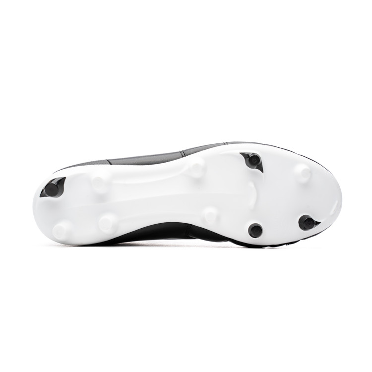 bota-umbro-umbro-classico-xi-fg-black-white-3.jpg
