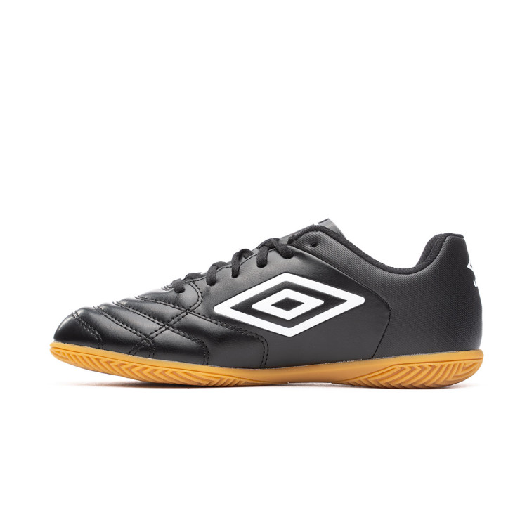 zapatilla-umbro-classico-xi-ic-nino-black-white-2