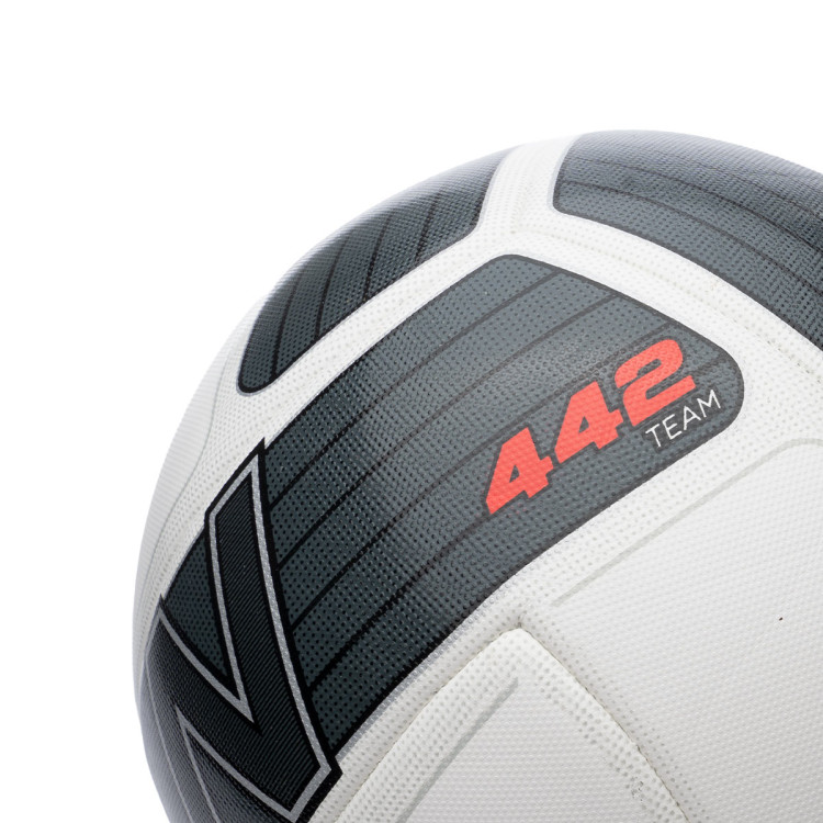 balon-new-balance-442-team-match-white-2.jpg