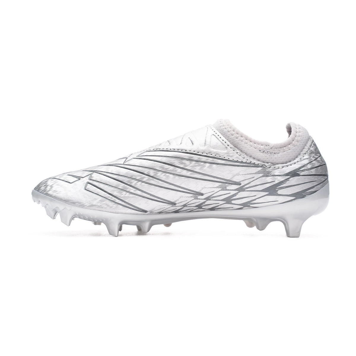 New balance soccer hot sale cleats kids Grey