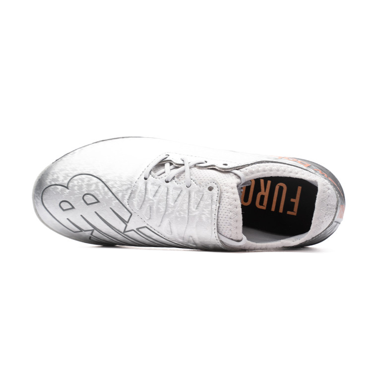 bota-new-balance-furon-v7-dispatch-turf-nino-gris-4.jpg