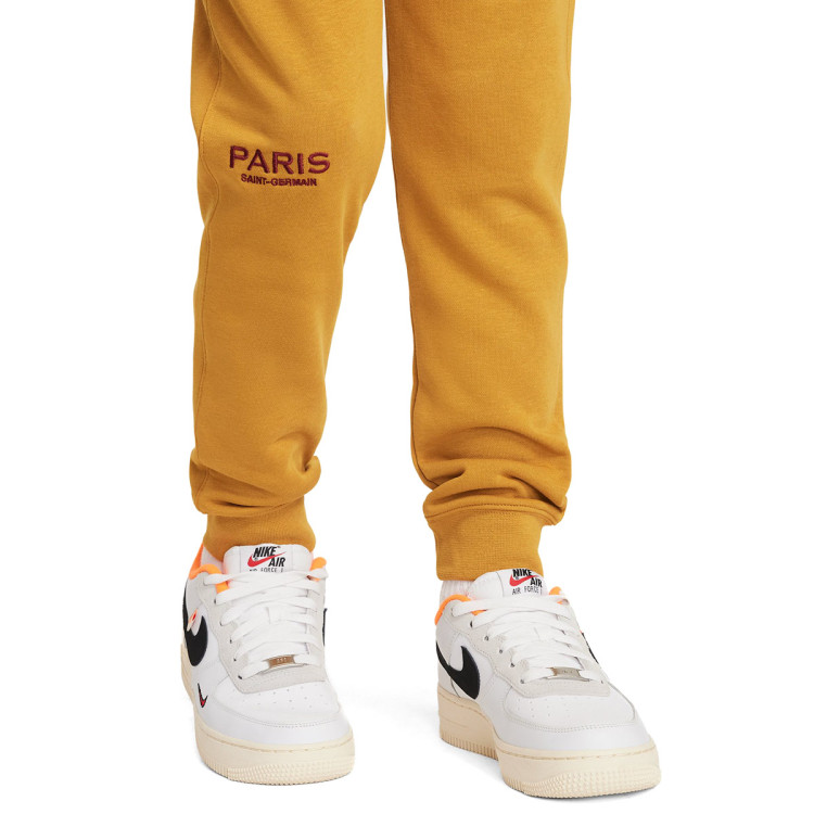 pantalon-largo-nike-paris-saint-germain-fc-fanswear-2023-2024-nino-gold-suede-team-red-no-sponsor-3